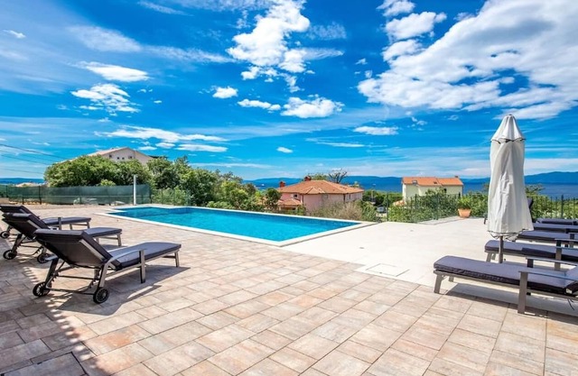 Apartment Igor - with pool: A6(2+2) - Kostrena, Kvarner, Croatia