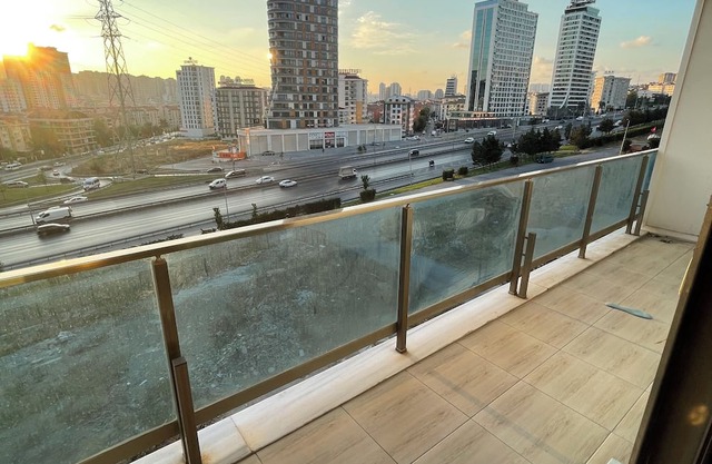 1+1 house With garden and garage