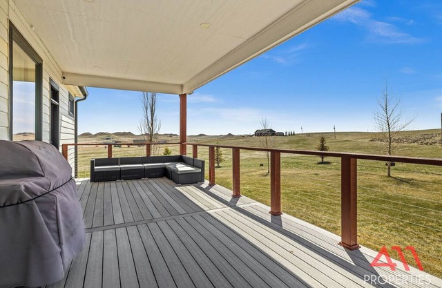 Luxury Retreat in Gillette: Your Wyoming Oasis Awaits!