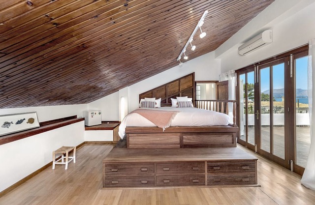 House facing the sea in Marina Manresa, Alcudia