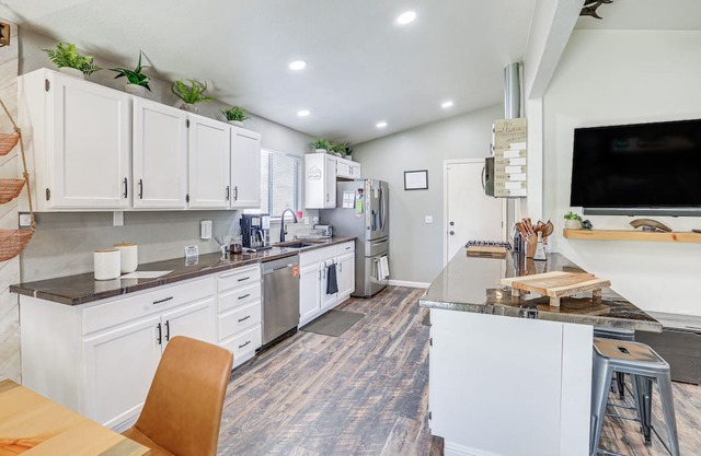 Sparks Home w/ Home Gym - Close to Casinos!