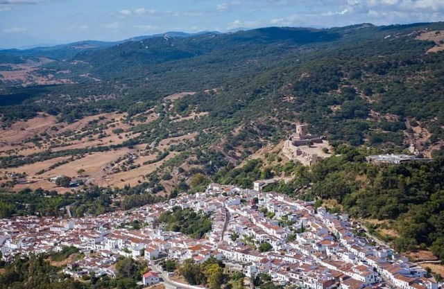 Holiday Home 'Casa Limon' with Mountain View, Private Pool and Wi-Fi