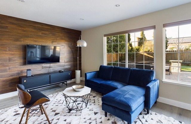 Modern and relaxed living w/office, huge backyard. Corner lot with R/V parking.