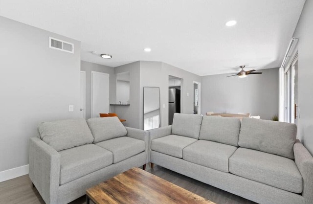 2BR/2BA |Cozy Queen Suite Apartment with Pool