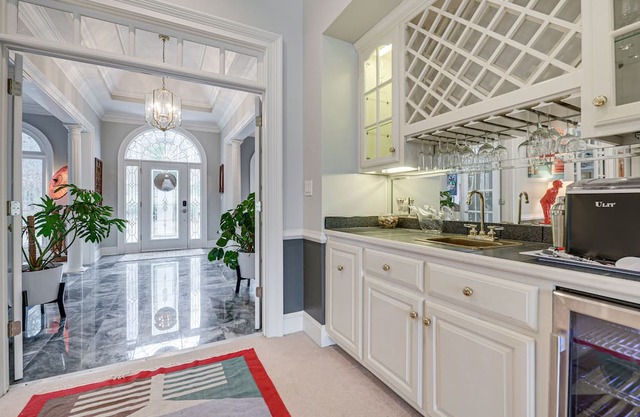 Luxury Lakefront Vacation Villa ~ 29 Mi to Atlanta