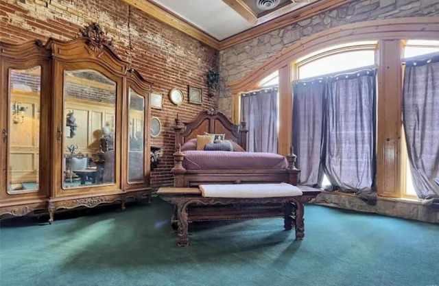 Modern Castle in Downtown St.Louis