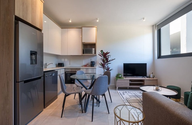 Zimbali Boulevard Suites 2BR - Rooftop Pool and BBQ