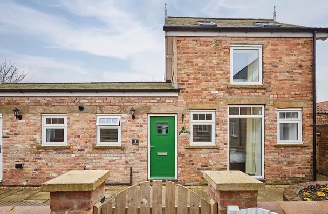 Host & Stay | Jubilee Close