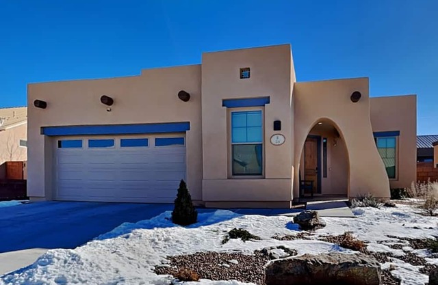 Casa Aurora | Gorgeous Home, Stunning Views!