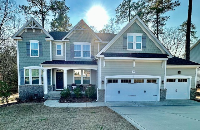Spacious Family Home in Southern Pines for 2024 US OPEN. Close to shuttle!