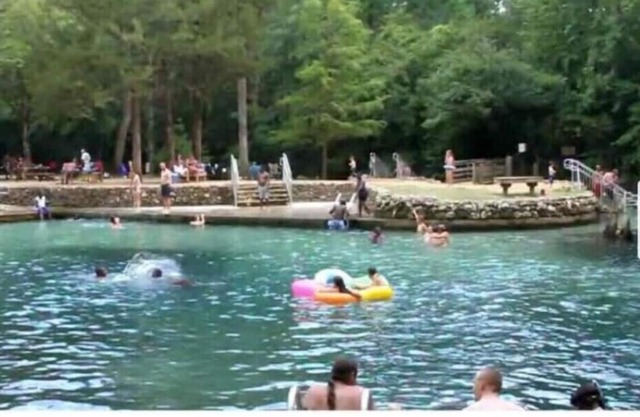 Luxe Escape 3 mins from De Leon State Park