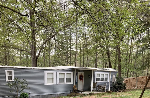 Lake Hartwell - Clemson Get Away