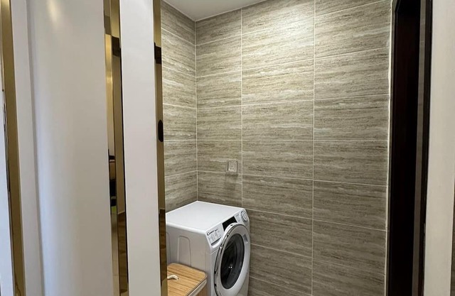 شقة جديده فخمه 8د لقباء 15د للحرم مطله ألعاب أطفال