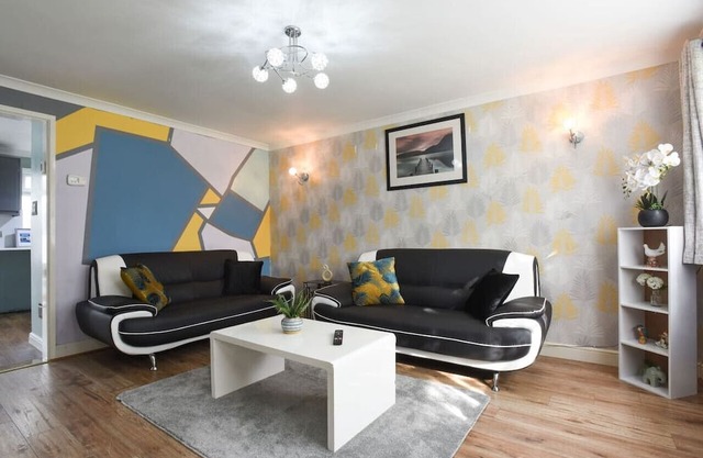 Spacious 4Bed Family Home near Port Solent