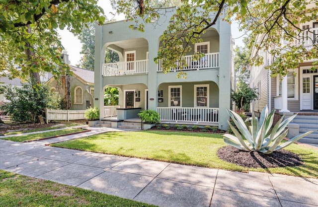 Charming 6 BR Duplex in Augusta - Steps from Downtown, Restaurants, and Hospitals