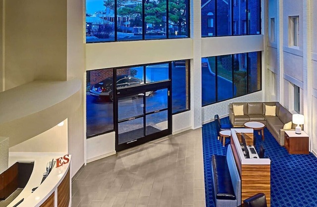 Relax and Unwind! Pets Allowed, Near Fire Museum of Memphis!