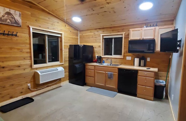 Hardrock 50 - # 13 Rustic cabin retreat in the heart of adventure country.