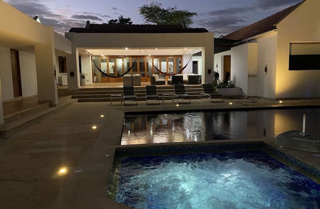 Casa Vacacional Club Puerto Peñalisa, 6 hab, piscina, condominio campo de golf.