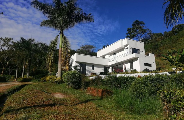 Casa de Campo en Condominio