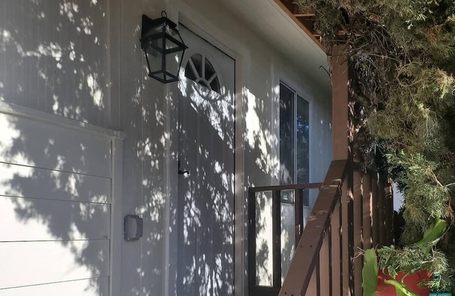 Star Hillside Haven, 1 bdr, Living Rm, Wifi, King Bed