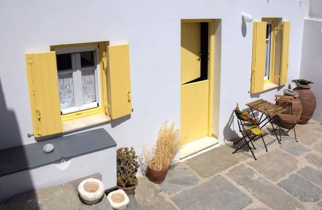 Amberi, Tinos in Panormos