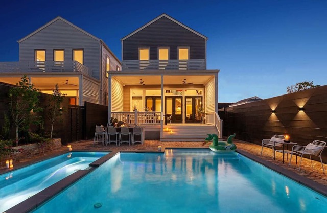 New Stylish Renovation | Heated Pool & Hot Tub