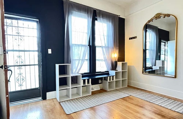 Quiet home with large yard for dog lovers and families. Near Downtown Billings!