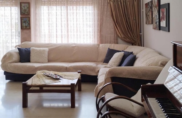 Electra Central Flat