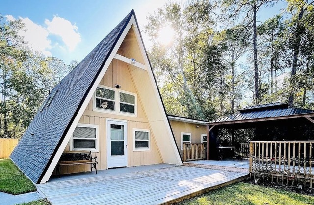 Green Acres is located on a traffic free street