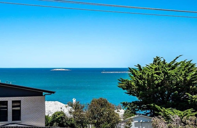 Bennys - 47A Hindmarsh Rd McCracken