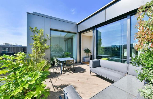 Three bedroom luxury apartment