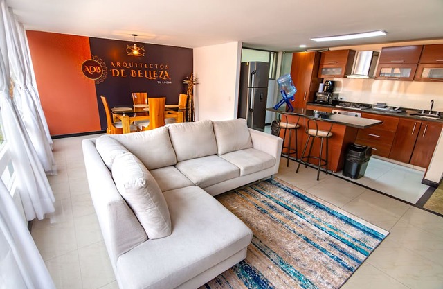 160Mt2, 5 star Enormous - Family - Friendly Exclusive Getaway Pkg