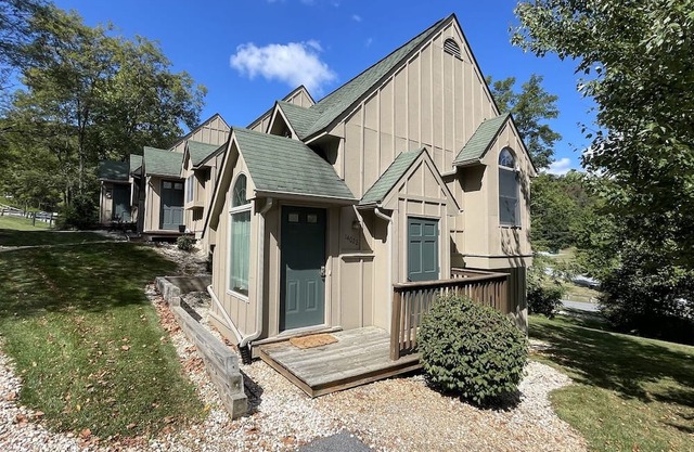 14022 Maple Way - Townhome at Blairs Ridge