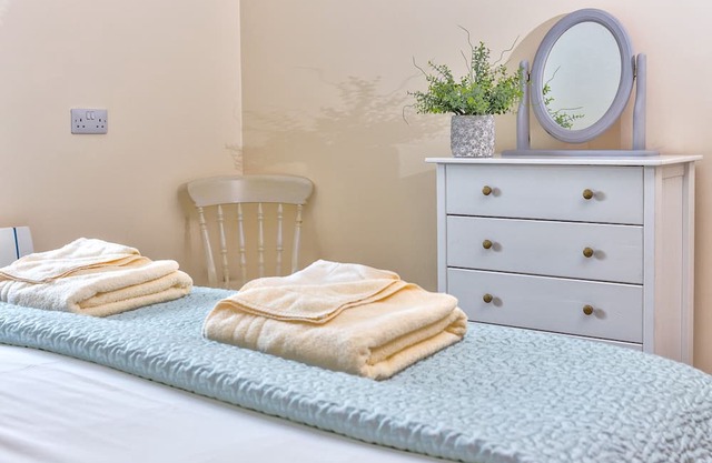 Howgills Apartment 9 (self-catering accommodation with free parking and Wi-Fi)