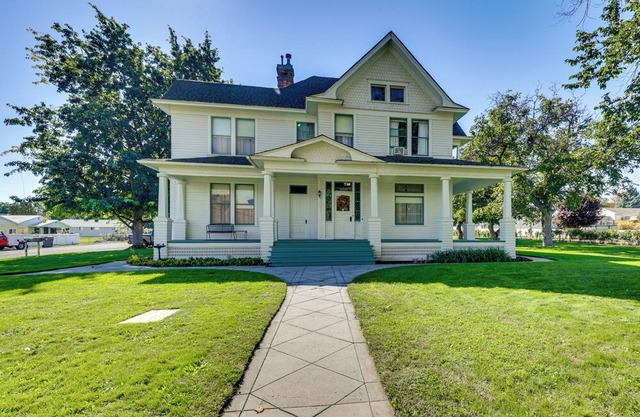 2 Mi to River: Historic Clarkston Home w/ Views!