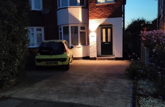 Parkdale-2 Bedroom House in Sheldon Birmingham
