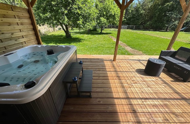 Suite* "Les écureuils" avec spa Au domaine du pré dieu