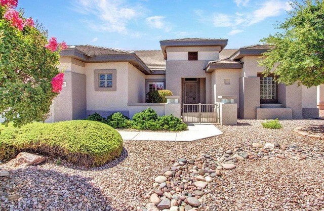 Beautifully Furnished 3BR/2BA Home in The Grand – 2,300 Sq. Ft. Split Floor Plan