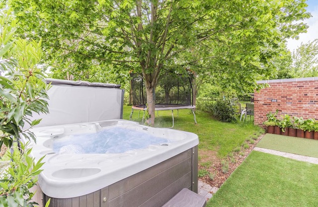 Willow Loft - UK49479