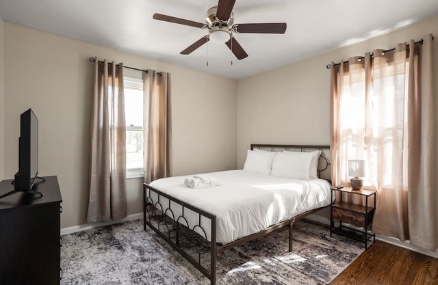 Pet-Friendly Broad Ripple Home W/Fenced Backyard