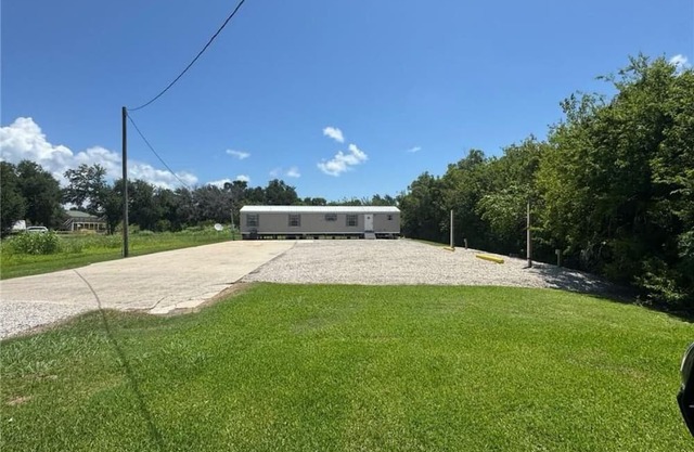 Charming 3-bedroom, 2-bath house with AC in Buras