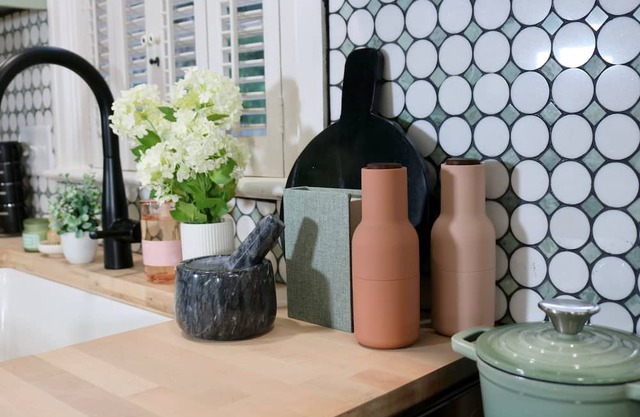 Modern Calm- A Soothing Stay in Midtown Mobile