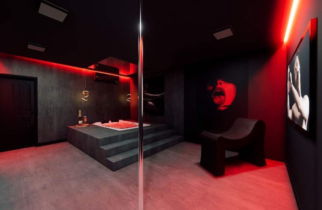 1001 Shades of Love — Jacuzzi Balneário Camboriú