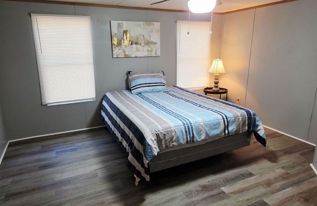 Cozy Modern 3-bedroom 2 full bath home