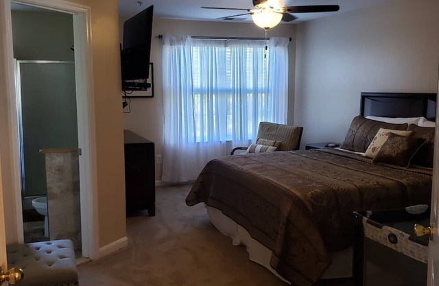 Beautiful modern and updated Townhome in Owings Mills - 4 bedrooms 3.5 baths