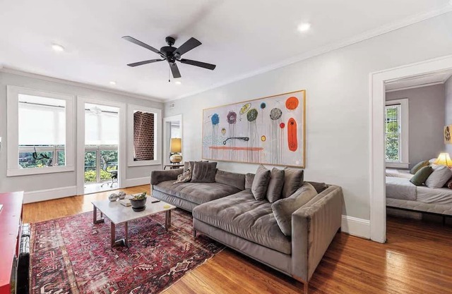 Elegant Myers Park 2BR King Condo | Sunroom