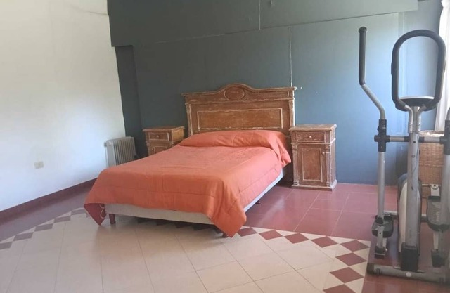 Room with private bathroom, super comfortable for a relaxing stay.