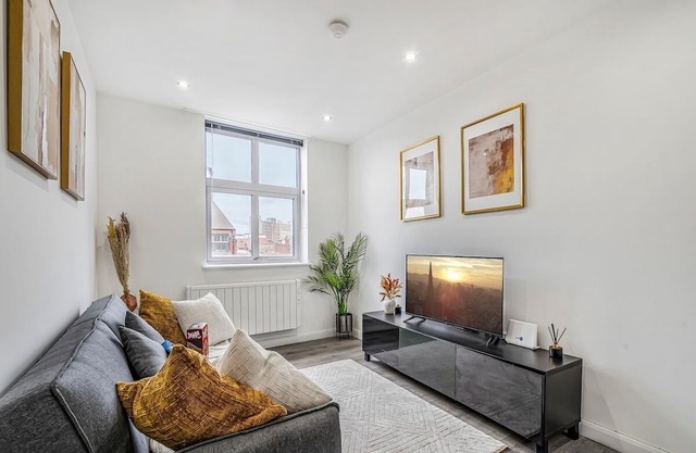 The Azure Hideaway 2BR 2BA City Centre