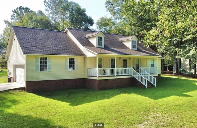 4-bedroom house in wonderful Moultrie with AC