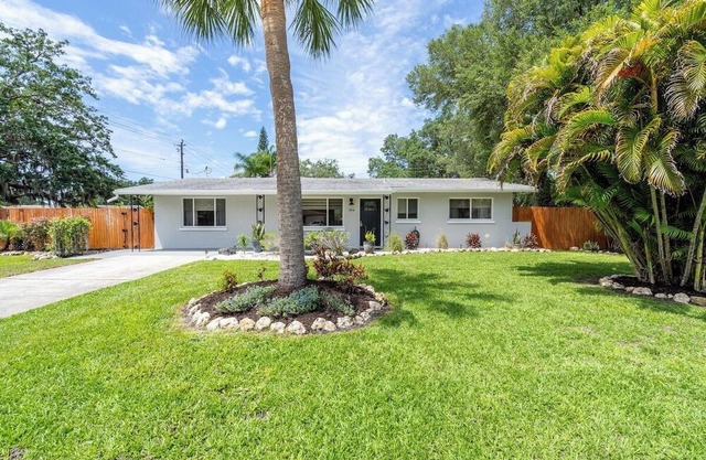 White Sands Villa | Private Pool & HOT TUB!